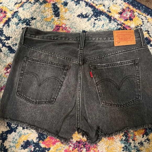 Levi’s Denim Shorts - Picture 2 of 3